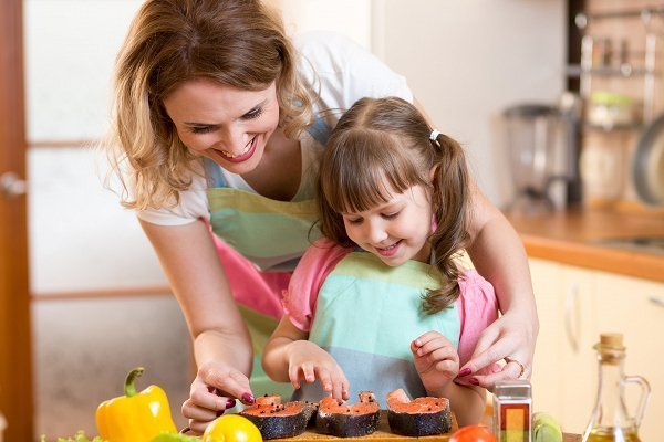 Ψάρια & Θαλασσινά: Πότε να το βάλετε στη διατροφή του παιδιού σας και πώς!
