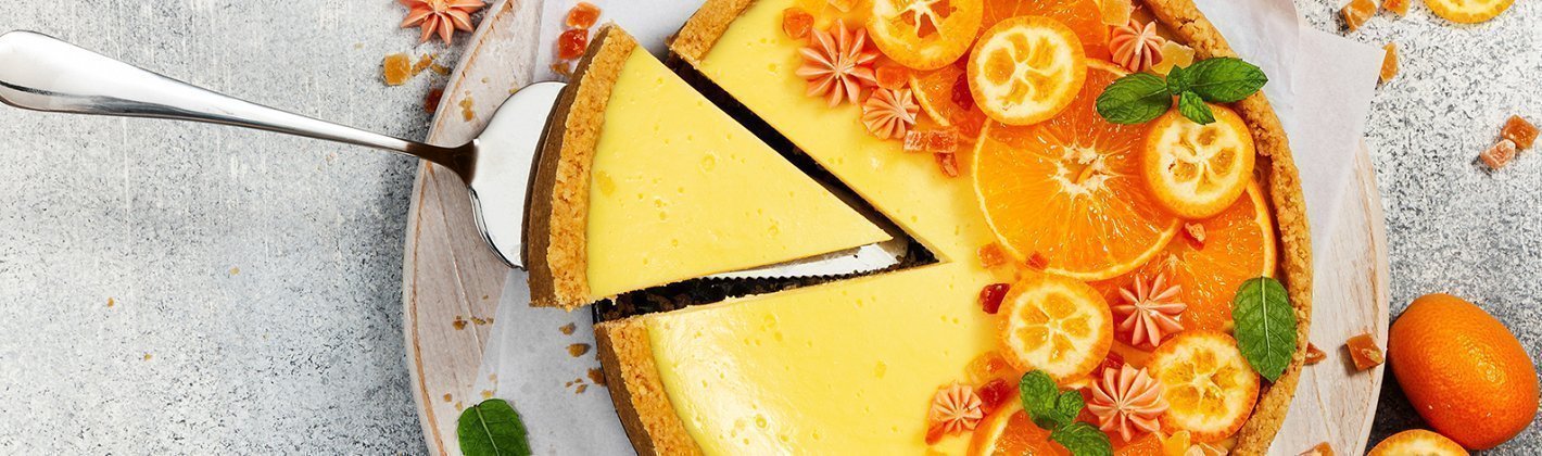 Cheesecake με κατσικίσιο τυρί chevre, παξιμάδι χαρουπιού, γλυκόξινα παντζάρια και κρέμα πορτοκάλι