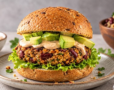 Vegan Burger με κινόα, κόκκινες φακές & μπαχαρικά