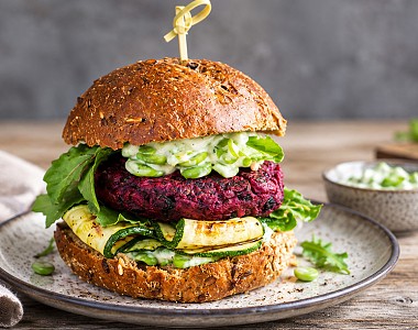 Συνταγή για vegan Burger με παντζάρι και φακές